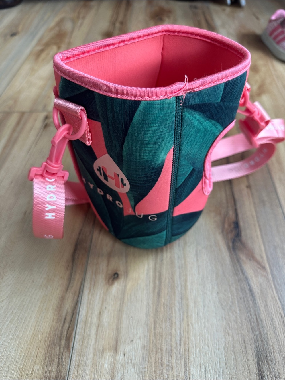 HydroJug Pink and Green Leaf Bottle Carrier